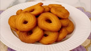 Carolina de fubá crocante: receita fácil para lanche ou merenda