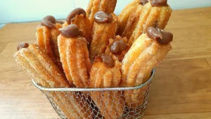 Como Fazer Churros Caseiro com Massa Simples e Recheio de Chocolate