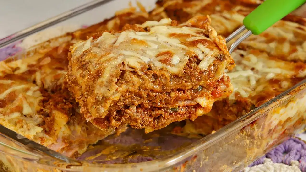 Lasanha à Bolonhesa com Molho Branco: Receita Completa e Muito Saborosa