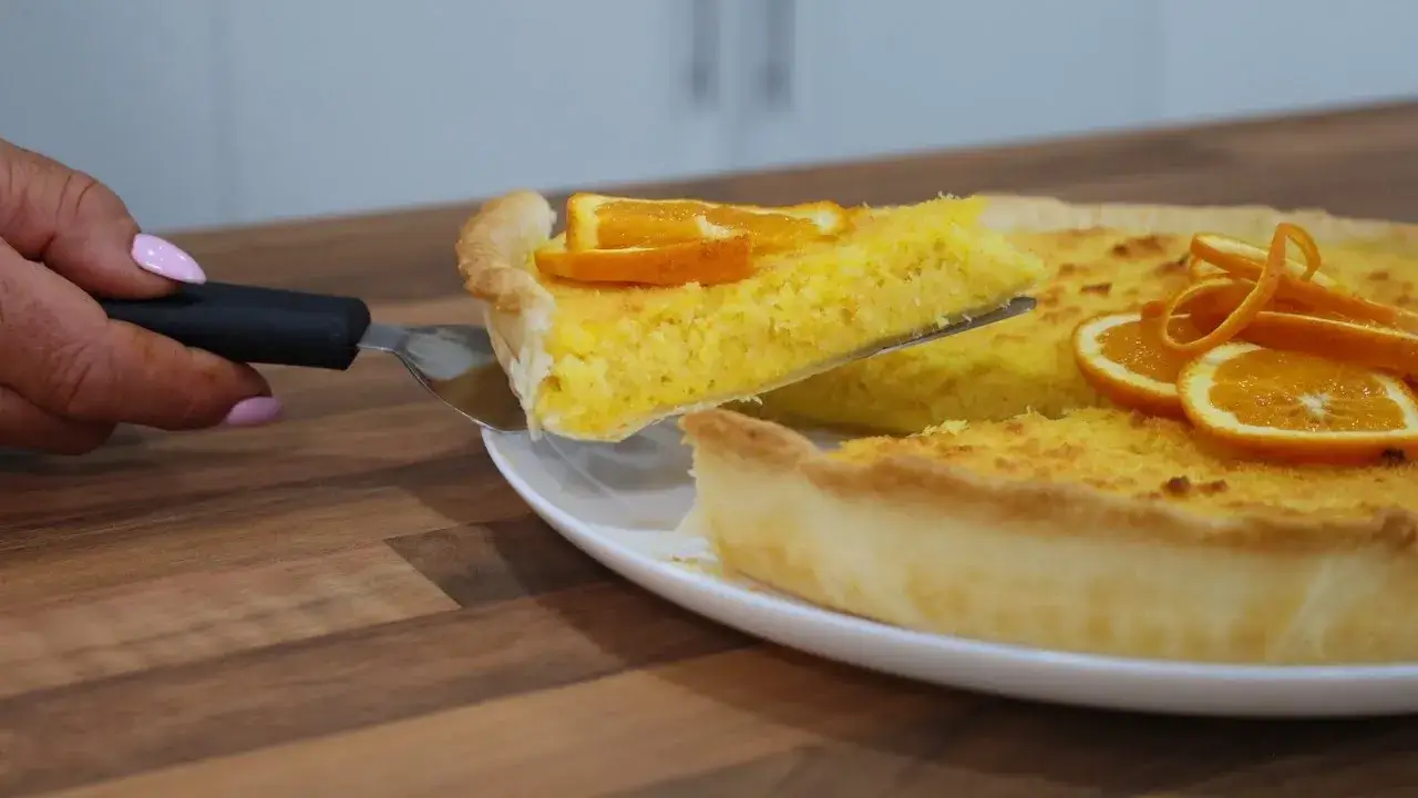 Tarte de Laranja Fácil Com Coco e Massa Folhada: Receita Prática e Deliciosa