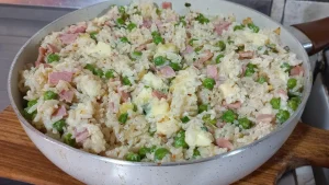 Arroz Parisiense Cremoso: Receita Fácil, Saborosa e Cheia de Queijo Derretido