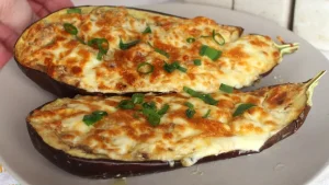 Berinjela Assada Gratinada: Receita Cremosa e Fácil de Fazer