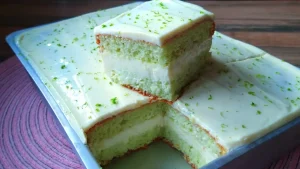 Bolo Nuvem de Limão Gelado: Receita Fofinha e Fácil de Fazer