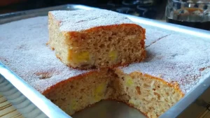 Bolo de Banana Fofinho e Perfeito para o Cafezinho da Tarde