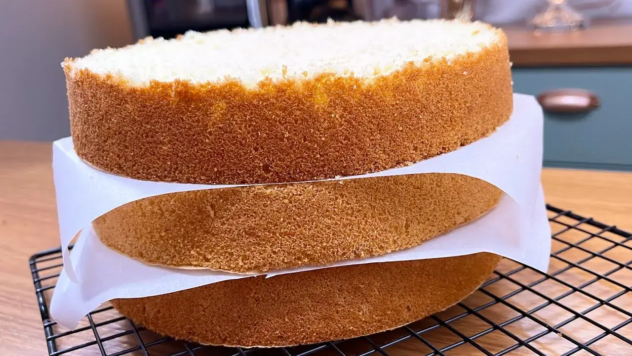 Massa de Pão de Ló Perfeita: Receita Fácil com Poucos Ingredientes