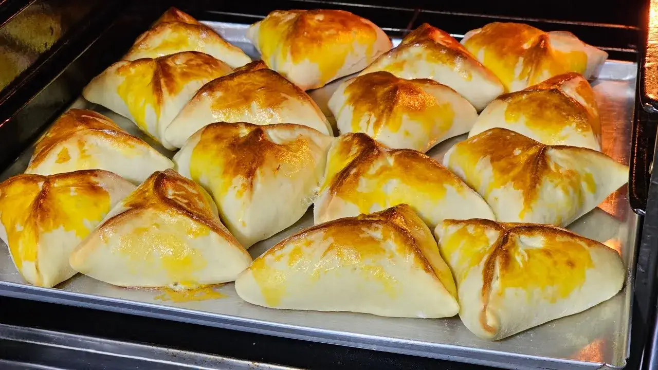 Salgado de Frango Assado Muito Suculento