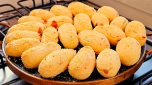 Biscoito de Polvilho com Parmesão: Receita Crocante e Macia
