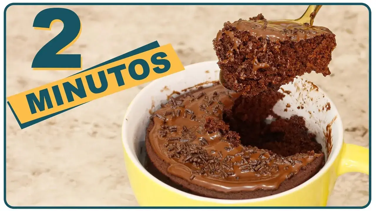 Se você quer um bolo de chocolate na caneca rápido e prático, esta receita é...