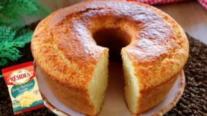 Bolo de Queijo Simples: Receita Fofinha e Deliciosa Feita à Mão