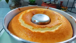 Bolo simples fácil que derrete na boca
