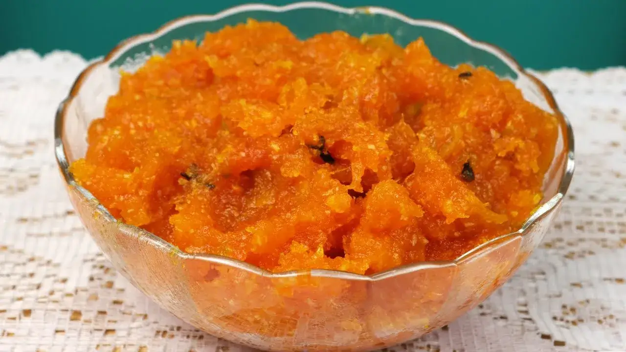 O doce de abóbora com coco é uma daquelas receitas tradicionais que lembram o sabor...