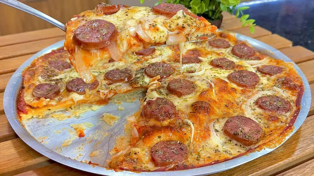A pizza de liquidificador é perfeita para aqueles momentos em que bate aquela fominha e...