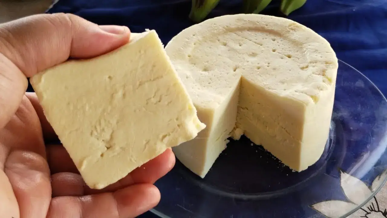 Se você quer aprender a fazer um queijinho tipo requeijão caseiro, essa receita é perfeita....