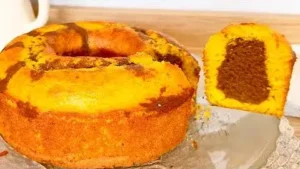 Bolo de Cenoura Fácil com Massa Duas Cores: Receita de Bolo de Cenoura para Fazer Hoje Mesmo