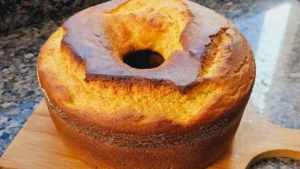 Bolo de fubá fofinho receita simples e gostosa