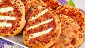 Esfirra aberta caseira deliciosa para o lanche