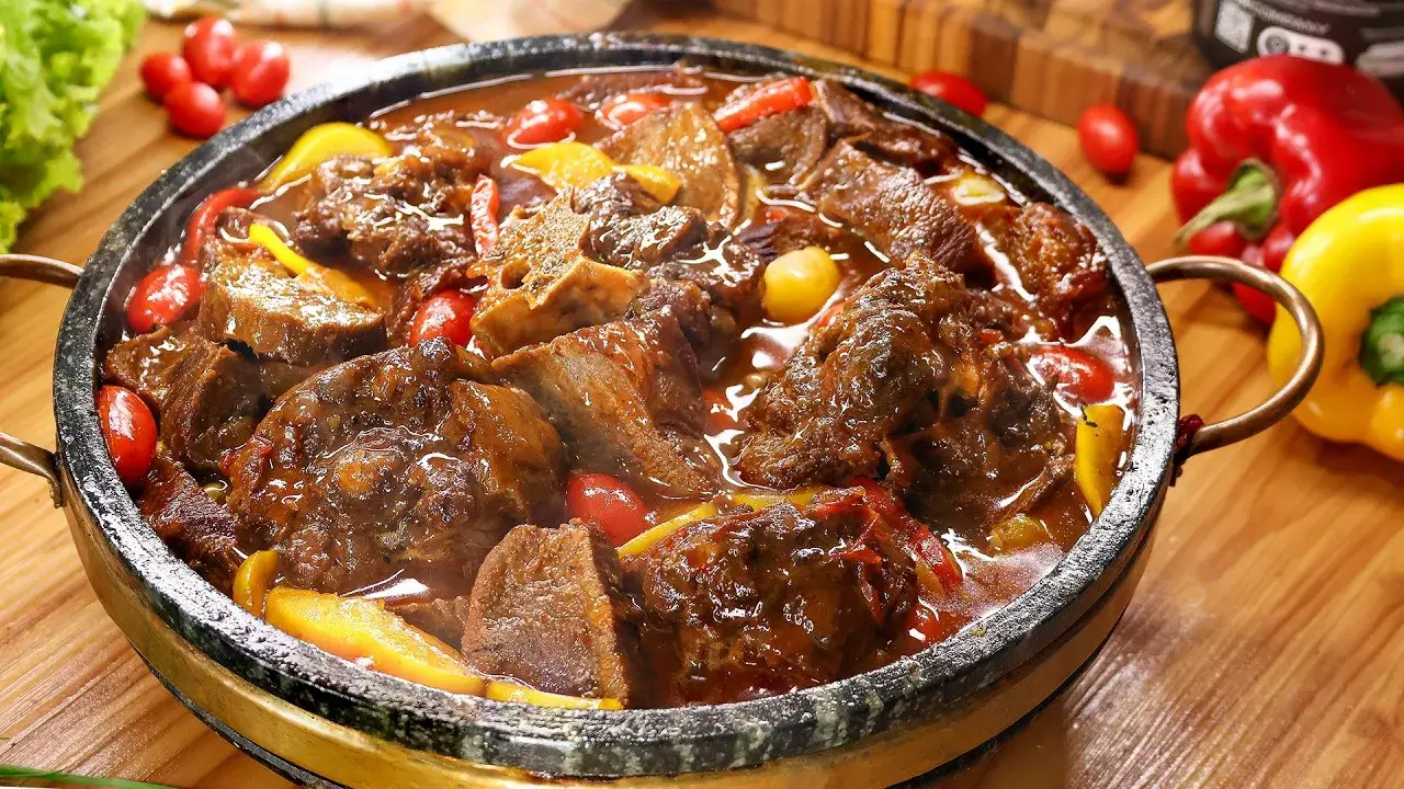 Rabada com língua bovina ao molho: Receita que transforma sua mesa