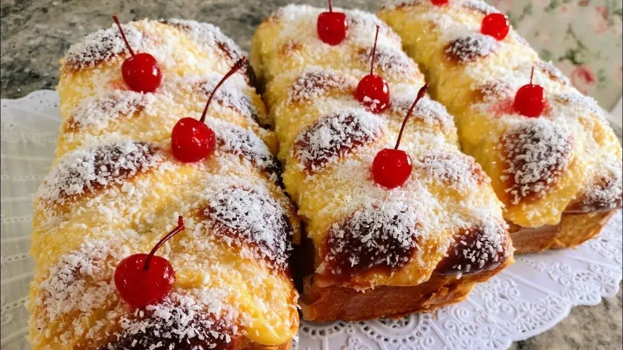 Rosca de creme caseira com massa fofinha