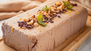 Semifredo de chocolate fácil: Sobremesa gelada cremosa para qualquer dia