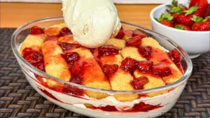 Sobremesa de Morango com Leite Ninho Cremosa Para o Natal