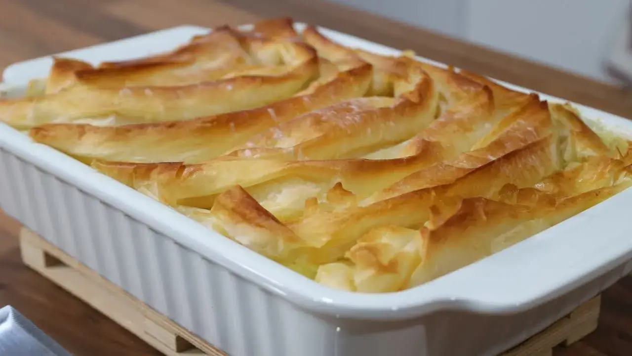 Bacalhau com Massa Filo Cremoso e Crocante no Forno
