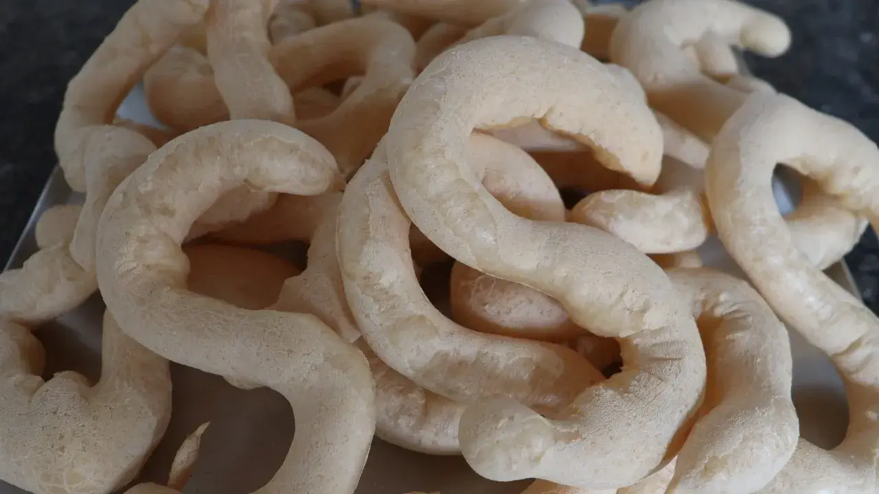 Biscoito de Polvilho Tradicional Assado Fácil e Crocante