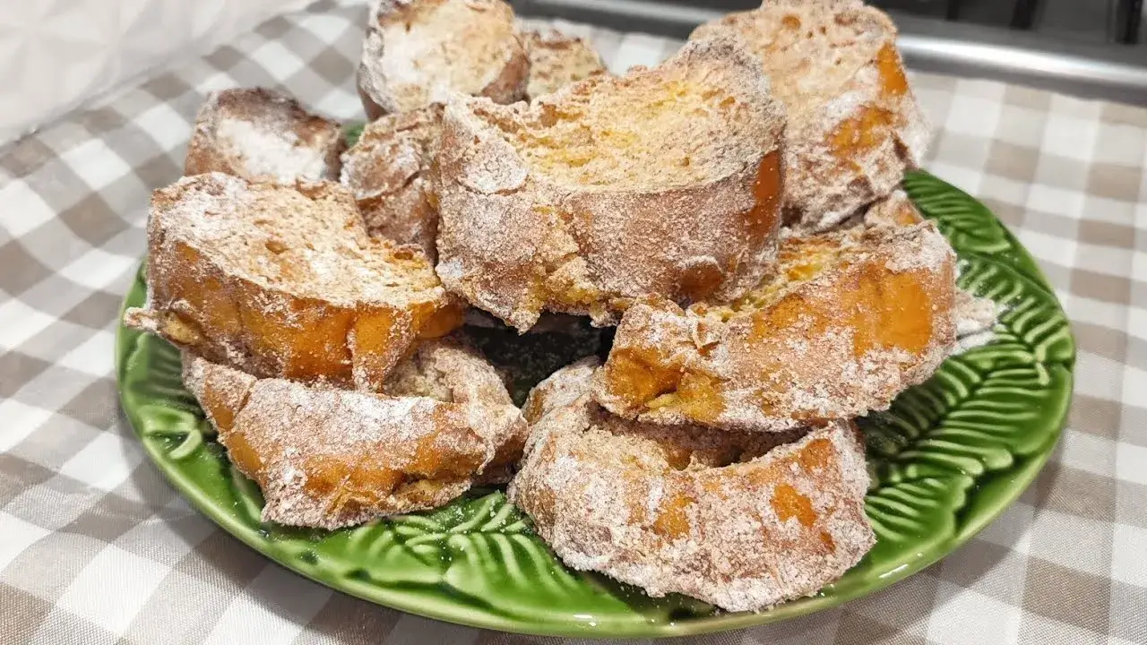 Rabanada assada crocante que conquista no primeiro pedaço