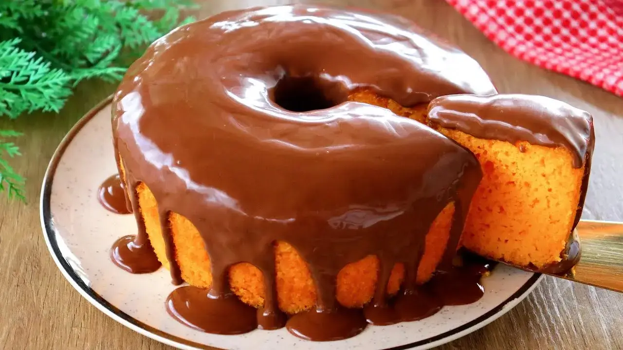 Bolo de Cenoura Sem Glúten e Sem Lactose Fofinho e Fácil de Aprender