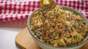 Farofa de Cebola Crocante para Acompanhar Carnes, Arroz e Feijão