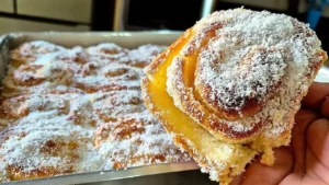 A fatias húngaras é um pão doce ideal para o café da manhã ou café...