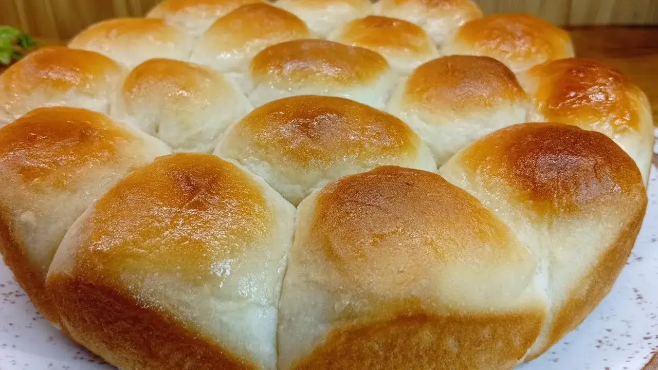 Pão Doce de 3 Ingredientes Fofinho e Econômico para o Café da Tarde