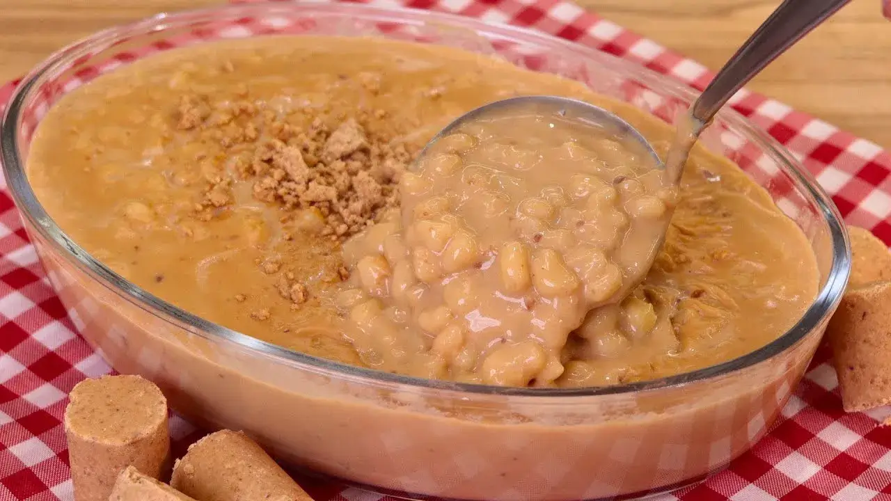 Canjica com Doce de Leite e Paçoca Cremosa para Festa Junina