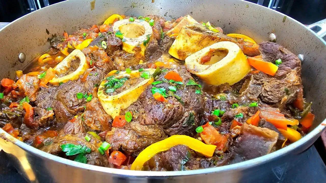 Chambari cozido com cerveja e legumes: Receita suculenta para o fim de semana