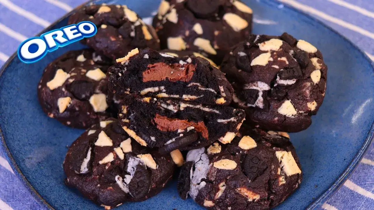 Cookie Recheado de Nutella com Oreo e Chocolate Branco Fácil de Fazer