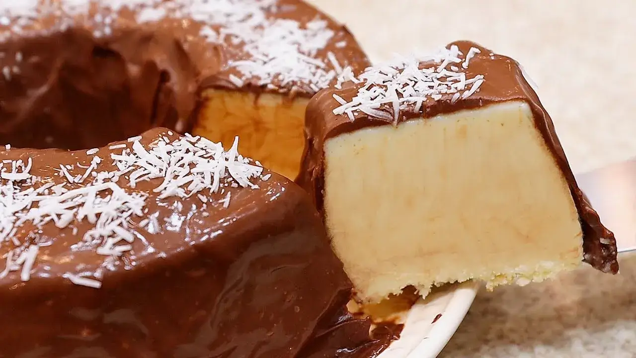 Pudim Prestígio de Coco com Chocolate Cremoso para Sobremesa Especial