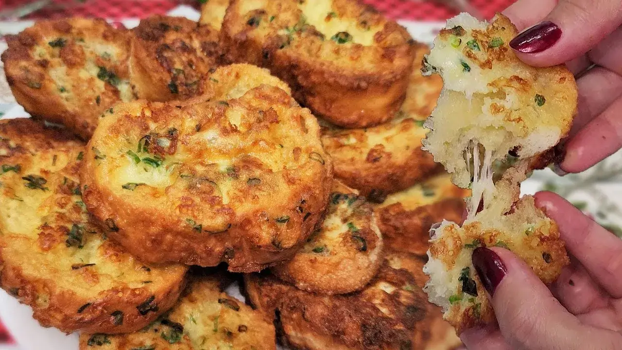 Rabanada salgada com pão francês amanhecido fácil e crocante