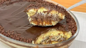 Sobremesa de Maracujá com Chocolate Fácil: Cremosa, gelada e perfeita para a Páscoa