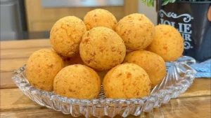 Bolinho de Queijo com 3 Ingredientes Crocante por Fora e Muito Queijudo