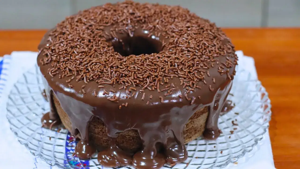 Bolo de Chocolate com Nescau Fofinho com Cobertura Cremosa que Faz Sucesso em Qualquer Mesa
