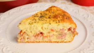 A torta salgada fácil de liquidificador é uma receita prática para o dia a dia,...