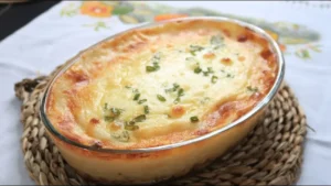 Escondidinho de Carne Cremoso com Aipim no Liquidificador