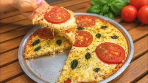 A pizza sem farinha de trigo é uma opção prática para quem busca uma refeição...