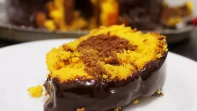 Bolo de Cenoura Mesclado com Chocolate